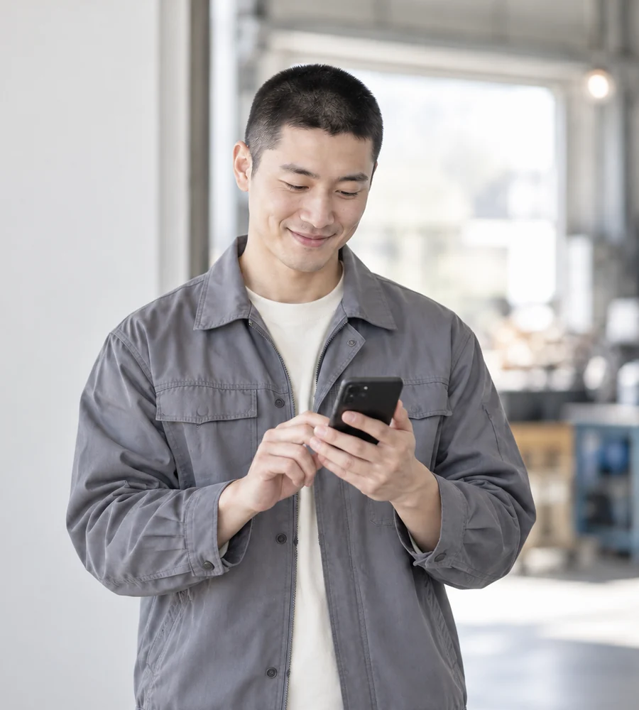 울산 일수 상담을 휴대전화로 안내받는 고객
